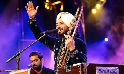सतिंदर सरताज ने लड़की को रोते देखा और लिख दिया कुड़ियों रोया ना करो, दिलचस्प है किस्सा सतिंदर सरताज ने लड़की को रोते देखा और लिख दिया कुड़ियों रोया ना करो, दिलचस्प है किस्सा