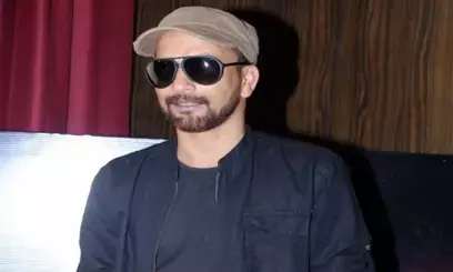 दीपक डोबरियाल का पप्पी जी का किरदार आज भी लोगों के जेहन में दीपक डोबरियाल का पप्पी जी का किरदार आज भी लोगों के जेहन में