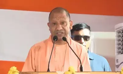 नेपाल त्रासदी पर सीएम योगी ने जताई संवेदना, बोले- भारत-नेपाल संबंध सिर्फ राजनीति नहीं, साझा सांस्कृतिक विरासत भी नेपाल त्रासदी पर सीएम योगी ने जताई संवेदना, बोले- भारत-नेपाल संबंध सिर्फ राजनीति नहीं, साझा सांस्कृतिक विरासत भी