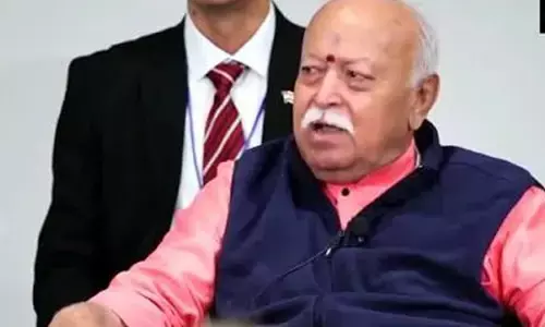 अमेरिका में भागवत: विवेकानंद नंबर टू या पाखंडी नंबर वन!