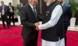 बिश्केक में प्रधानमंत्री मोदी ने तजाकिस्तान और लाओस के राष्ट्रपति से मुलाकात की बिश्केक में प्रधानमंत्री मोदी ने तजाकिस्तान और लाओस के राष्ट्रपति से मुलाकात की