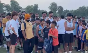पंजाब : गुरु रवि महाराज के 650वें प्रकाश पर्व पर पटियाला में मैराथन, स्वास्थ्य मंत्री डॉ. बलबीर सिंह ने दिखाई हरी झंडी पंजाब : गुरु रवि महाराज के 650वें प्रकाश पर्व पर पटियाला में मैराथन, स्वास्थ्य मंत्री डॉ. बलबीर सिंह ने दिखाई हरी झंडी
