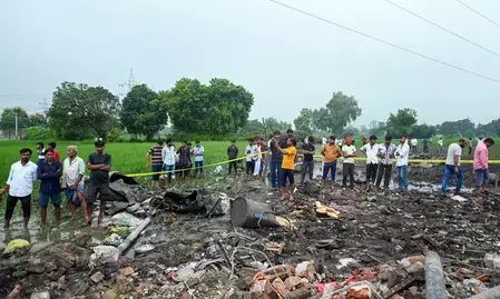कौशांबी पटाखा फैक्ट्री विस्फोट : 11 मौतों के बाद सात पुलिसकर्मी निलंबित, मुख्य आरोपी नौशाद मुठभेड़ में गिरफ्तार