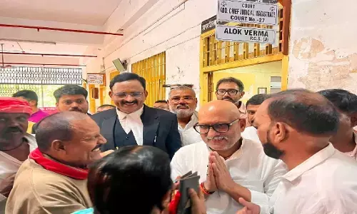 मछली भोज विवाद में नया मोड़, अजय राय ने सीएम योगी के खिलाफ किया मानहानि का केस