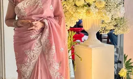 बेटी मिहिका को याद कर भावुक हुईं दिव्या सेठ बेटी मिहिका को याद कर भावुक हुईं दिव्या सेठ