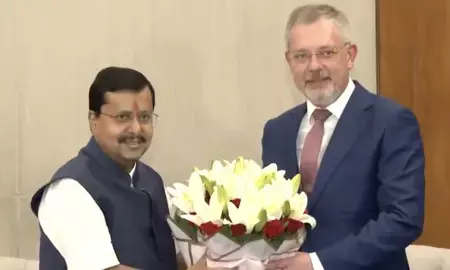 रूसी राजदूत डेनिस अलीपोव ने बीजेपी अध्यक्ष नितिन नवीन से की मुलाकात, भारत-रूस द्विपक्षीय संबंधों पर हुई अहम चर्चा रूसी राजदूत डेनिस अलीपोव ने बीजेपी अध्यक्ष नितिन नवीन से की मुलाकात, भारत-रूस द्विपक्षीय संबंधों पर हुई अहम चर्चा