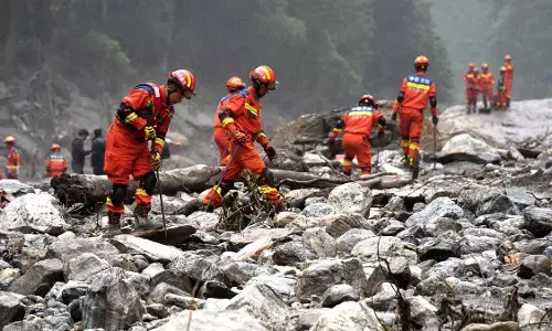 क्या तिब्बत में आपदा के नुकसान को छिपा रहा है चीन?