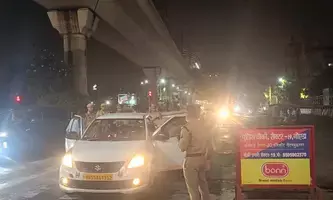 नाबालिग छात्रा से गैंगरेप के बाद नोएडा में रातभर चला चेकिंग अभियान, संदिग्ध वाहनों पर पुलिस की कड़ी नजर, संदिग्धों की धरपकड़ जारी नाबालिग छात्रा से गैंगरेप के बाद नोएडा में रातभर चला चेकिंग अभियान, संदिग्ध वाहनों पर पुलिस की कड़ी नजर, संदिग्धों की धरपकड़ जारी