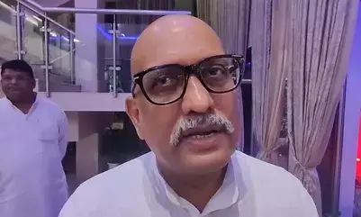 अजय राय ने श्रीराम जन्मभूमि तीर्थ क्षेत्र ट्रस्ट के लिए नए सीईओ की नियुक्ति पर उठाए सवाल अजय राय ने श्रीराम जन्मभूमि तीर्थ क्षेत्र ट्रस्ट के लिए नए सीईओ की नियुक्ति पर उठाए सवाल
