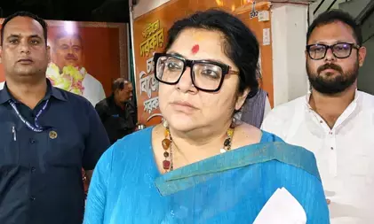 राम मंदिर ट्रस्ट को मिला नया सीईओ, भाजपा ने किया स्वागत तो विपक्ष ने चढ़ावा चोरी पर उठाए सवाल राम मंदिर ट्रस्ट को मिला नया सीईओ, भाजपा ने किया स्वागत तो विपक्ष ने चढ़ावा चोरी पर उठाए सवाल
