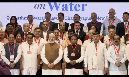 प्रधानमंत्री मोदी ने राष्ट्रीय विभागीय शिखर सम्मेलन के समापन सत्र की अध्यक्षता की प्रधानमंत्री मोदी ने राष्ट्रीय विभागीय शिखर सम्मेलन के समापन सत्र की अध्यक्षता की