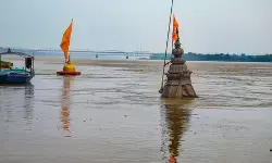 प्रधानमंत्री मोदी ने वाराणसी में बाढ़ का लिया जायजा, अधिकारियों को दिए युद्धस्तर पर राहत कार्य करने के निर्देश प्रधानमंत्री मोदी ने वाराणसी में बाढ़ का लिया जायजा, अधिकारियों को दिए युद्धस्तर पर राहत कार्य करने के निर्देश