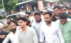 सीजेपी का पार्लियामेंट स्ट्रीट थाने पर प्रदर्शन, सौरव दास बोले-2800 अपराधियों पर क्यों नहीं हुई कार्रवाई सीजेपी का पार्लियामेंट स्ट्रीट थाने पर प्रदर्शन, सौरव दास बोले-2800 अपराधियों पर क्यों नहीं हुई कार्रवाई