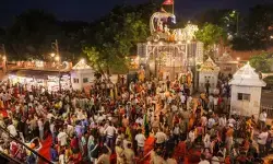 मथुरा में श्रीकृष्ण जन्मोत्सव की धूम, बांकेबिहारी को अर्पित होगा 31 किलो का ‘पाग केक’ मथुरा में श्रीकृष्ण जन्मोत्सव की धूम, बांकेबिहारी को अर्पित होगा 31 किलो का ‘पाग केक’