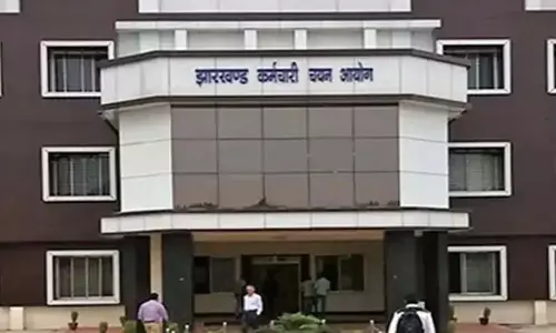 भर्ती परीक्षाओं में गड़बड़ी के मामले में सीआईडी ने जेएसएससी दफ्तर में दस्तावेज खंगाले, सचिव से पूछताछ भर्ती परीक्षाओं में गड़बड़ी के मामले में सीआईडी ने जेएसएससी दफ्तर में दस्तावेज खंगाले, सचिव से पूछताछ