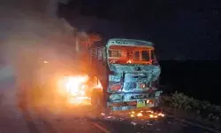 केरल के त्रिशूर में दर्दनाक सड़क हादसा : खड़े ट्रक से टकराई कार, 8 छात्रों की मौत