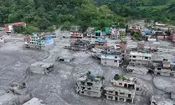 नेपाल त्रासदी के 10 दिन बाद भी खत्म नहीं हुई तलाश, 1400 से ज्यादा मौतें; लापता लोगों की उम्मीद धूमिल नेपाल त्रासदी के 10 दिन बाद भी खत्म नहीं हुई तलाश, 1400 से ज्यादा मौतें; लापता लोगों की उम्मीद धूमिल