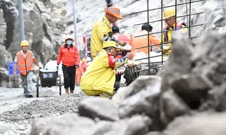 चीलोंग में आपदा राहत के लिए दान राशि 66 करोड़ युआन चीलोंग में आपदा राहत के लिए दान राशि 66 करोड़ युआन