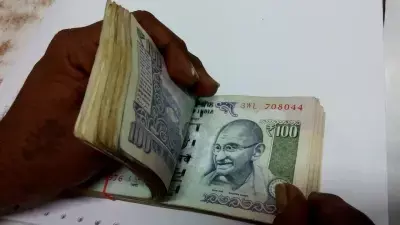 बाजार की पाठशाला: पर्सनल लोन लेने का है प्लान? जानिए सरकारी और निजी बैंकों में कौन दे रहा सबसे सस्ते ब्याज पर कर्ज बाजार की पाठशाला: पर्सनल लोन लेने का है प्लान? जानिए सरकारी और निजी बैंकों में कौन दे रहा सबसे सस्ते ब्याज पर कर्ज
