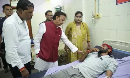 मध्य प्रदेश के सागर जहरीली शराब कांड में बड़ा एक्शन: 30 आरोपियों पर केस दर्ज, अस्पताल में भर्ती 84 मरीजों का इलाज जारी