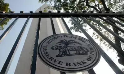आरबीआई ने रिवर्स रेपो नीलामी के माध्यम से जुटाई 3.53 लाख करोड़ रुपए से ज्यादा की राशि आरबीआई ने रिवर्स रेपो नीलामी के माध्यम से जुटाई 3.53 लाख करोड़ रुपए से ज्यादा की राशि