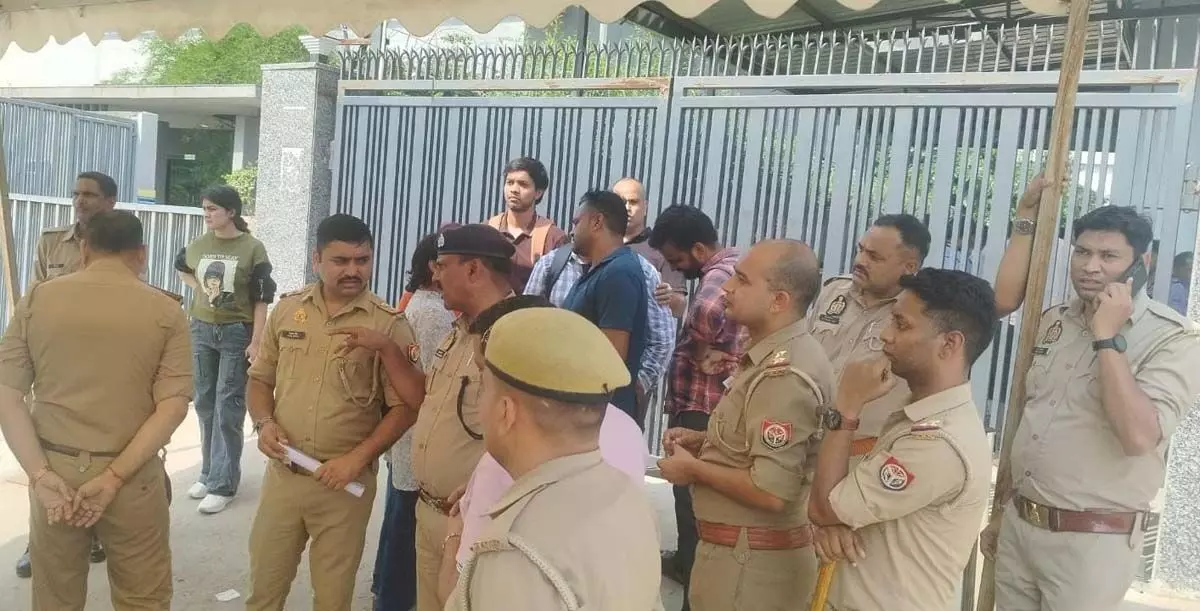 सर्वर ने रोकी एसएससी परीक्षा, दो हजार अभ्यर्थियों को लौटना पड़ा सर्वर ने रोकी एसएससी परीक्षा, दो हजार अभ्यर्थियों को लौटना पड़ा