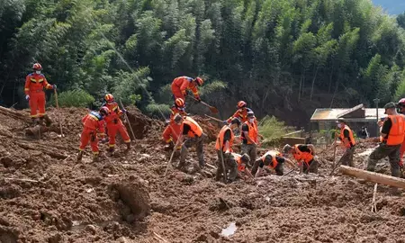 पूर्वी चीन के जियांग्शी में भूस्खलन ने मचाई तबाही, 12 लोगों की मौत