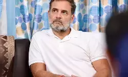 राहुल के जनता दरबार में उमड़ी भीड़, लोगों की सुनी समस्याएं, सपा कार्यकर्ताओं ने भी की मुलाकात राहुल के जनता दरबार में उमड़ी भीड़, लोगों की सुनी समस्याएं, सपा कार्यकर्ताओं ने भी की मुलाकात