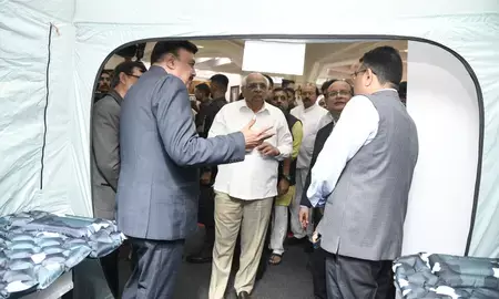 सीएम पटेल ने गुजरात विधानसभा में भीष्म क्यूब-आर300 के प्रदर्शन का उद्घाटन किया सीएम पटेल ने गुजरात विधानसभा में भीष्म क्यूब-आर300 के प्रदर्शन का उद्घाटन किया