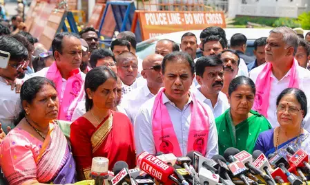 बीआरएस ने तेलंगाना के गवर्नर से अपने विधायकों पर कथित हमले की शिकायत की बीआरएस ने तेलंगाना के गवर्नर से अपने विधायकों पर कथित हमले की शिकायत की