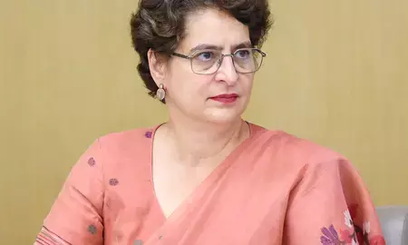 प्रियंका गांधी के दफ्तर का नाम लेकर बड़ा फ्रॉड, कार्यालय ने जारी किया स्कैम अलर्ट प्रियंका गांधी के दफ्तर का नाम लेकर बड़ा फ्रॉड, कार्यालय ने जारी किया स्कैम अलर्ट