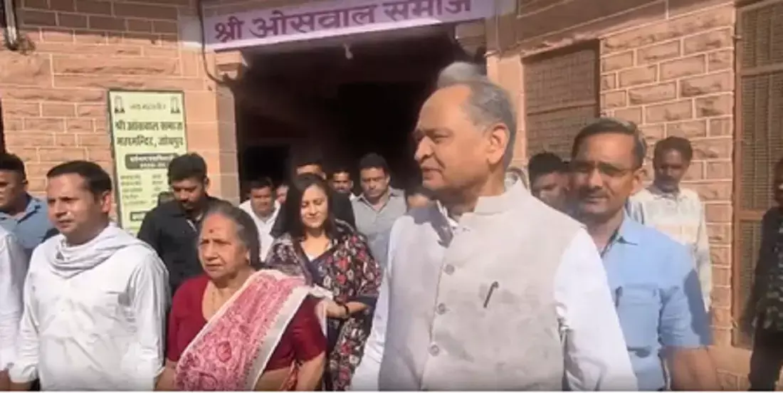 भाजपा :चुनाव आयोग से शिकायत भाजपा :चुनाव आयोग से शिकायत