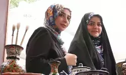 ब्रिक्स शिखर सम्मेलन के बीच ब्रिक्स बाजार पहुंचीं ईरानी राष्ट्रपति की बेटी जहरा; भारतीय हस्तशिल्प की तारीफ की