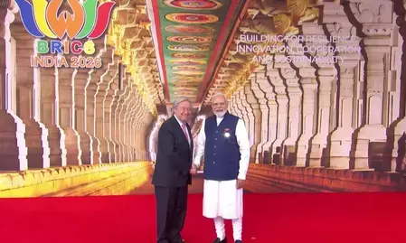 प्रधानमंत्री मोदी ने राष्ट्रपति जॉन महामा का स्वागत किया प्रधानमंत्री मोदी ने राष्ट्रपति जॉन महामा का स्वागत किया