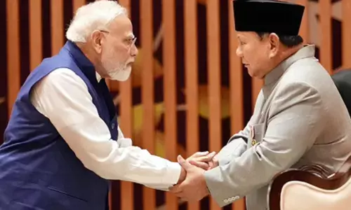 प्रधानमंत्री मोदी से मिले इंडोनेशिया के राष्ट्रपति सुबियांतो, पीएम उनके दिल जीतने वाले अंदाज के कायल प्रधानमंत्री मोदी से मिले इंडोनेशिया के राष्ट्रपति सुबियांतो, पीएम उनके दिल जीतने वाले अंदाज के कायल