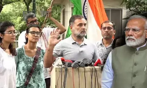 छात्र युवाओं के लिए राहुल वर्तमान और भविष्य, मोदी अतीत छात्र युवाओं के लिए राहुल वर्तमान और भविष्य, मोदी अतीत