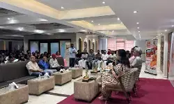 सिर्फ 1180 रुपये खर्च कर डेढ़ महीने में मिली नौकरी, आरएमएल के 194 युवाओं को योगी आदित्यनाथ ने बांटे नियुक्ति पत्र