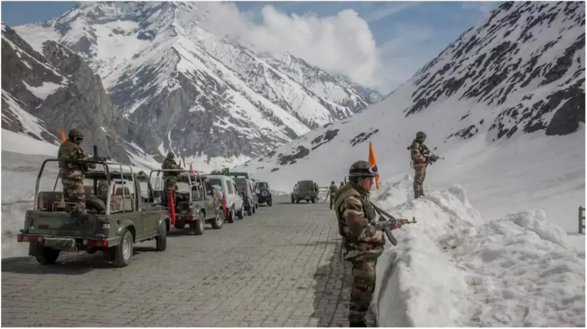 एलएसी पर भारत की बड़ी बढ़त, चीन ने घटाई सैनिकों की तैनाती; रक्षा मंत्रालय की रिपोर्ट में खुलासा