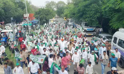 तीनों प्राधिकरणों के खिलाफ किसानों का हल्ला बोल; राकेश टिकैत ने दी चेतावनी, जल्द होगी महापंचायत तीनों प्राधिकरणों के खिलाफ किसानों का हल्ला बोल; राकेश टिकैत ने दी चेतावनी, जल्द होगी महापंचायत