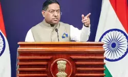 भारत ने पाकिस्तान को दिखाया आईना, मसूद अजहर पर इनाम को बताया खोखला, ओमान जहाज हमले पर जताई चिंता भारत ने पाकिस्तान को दिखाया आईना, मसूद अजहर पर इनाम को बताया खोखला, ओमान जहाज हमले पर जताई चिंता