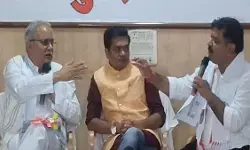 छत्तीसगढ़ : PM आवास योजना पर आमने-सामने विजय शर्मा और भूपेश बघेल, 80 मिनट चली बहस छत्तीसगढ़ : PM आवास योजना पर आमने-सामने विजय शर्मा और भूपेश बघेल, 80 मिनट चली बहस