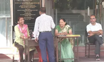 राजस्थान निकाय चुनावः जयपुर के पांच बूथों पर दोबारा मतदान जारी राजस्थान निकाय चुनावः जयपुर के पांच बूथों पर दोबारा मतदान जारी