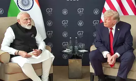 अमेरिकी राष्ट्रपति ट्रंप ने प्रधानमंत्री मोदी के मादक पदार्थों से निपटने के प्रयास की सराहना की अमेरिकी राष्ट्रपति ट्रंप ने प्रधानमंत्री मोदी के मादक पदार्थों से निपटने के प्रयास की सराहना की