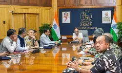मणिपुर: मुख्यमंत्री ने सुरक्षा बैठक की अध्यक्षता की, कानून-व्यवस्था बनाए रखने के लिए कदम उठाने के निर्देश दिए मणिपुर: मुख्यमंत्री ने सुरक्षा बैठक की अध्यक्षता की, कानून-व्यवस्था बनाए रखने के लिए कदम उठाने के निर्देश दिए