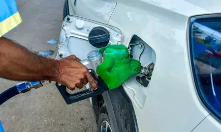 केंद्र सरकार का बड़ा फैसला, पेट्रोल, डीजल और ATF के निर्यात पर विंडफॉल टैक्स घटाया