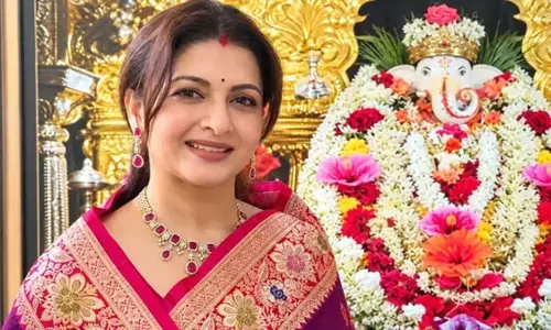 गणेश आरती से फिर सामने आया पटवर्धन राजघराने का उत्तराधिकार विवाद, बेटी भाग्यश्री और दत्तक युवराज आमने-सामने गणेश आरती से फिर सामने आया पटवर्धन राजघराने का उत्तराधिकार विवाद, बेटी भाग्यश्री और दत्तक युवराज आमने-सामने