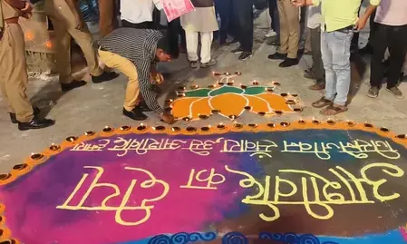 यूपी में आशीर्वाद का दीया जलाकर मना सेवा दिवस, भाजपा नेताओं ने गिनाए 25 साल के काम यूपी में आशीर्वाद का दीया जलाकर मना सेवा दिवस, भाजपा नेताओं ने गिनाए 25 साल के काम
