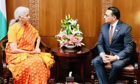 नेपाल और भारत ने बाढ़ के बाद पुनर्निर्माण से लेकर व्यापार और कनेक्टिविटी पर की चर्चा, आर्थिक साझेदारी को और मजबूत करने पर जोर नेपाल और भारत ने बाढ़ के बाद पुनर्निर्माण से लेकर व्यापार और कनेक्टिविटी पर की चर्चा, आर्थिक साझेदारी को और मजबूत करने पर जोर