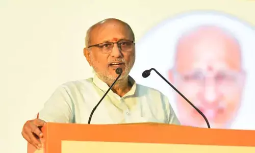 उपराष्ट्रपति राधाकृष्णन आज मुंबई दौरे पर, लालबागचा राजा के करेंगे दर्शन उपराष्ट्रपति राधाकृष्णन आज मुंबई दौरे पर, लालबागचा राजा के करेंगे दर्शन