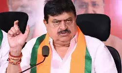 तेलंगाना भाजपा ने दलबदल करने वाले सभी विधायकों से मांगा इस्तीफा तेलंगाना भाजपा ने दलबदल करने वाले सभी विधायकों से मांगा इस्तीफा